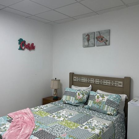 Techas City Center Luxurious Suites & Rooms Прая Екстериор снимка