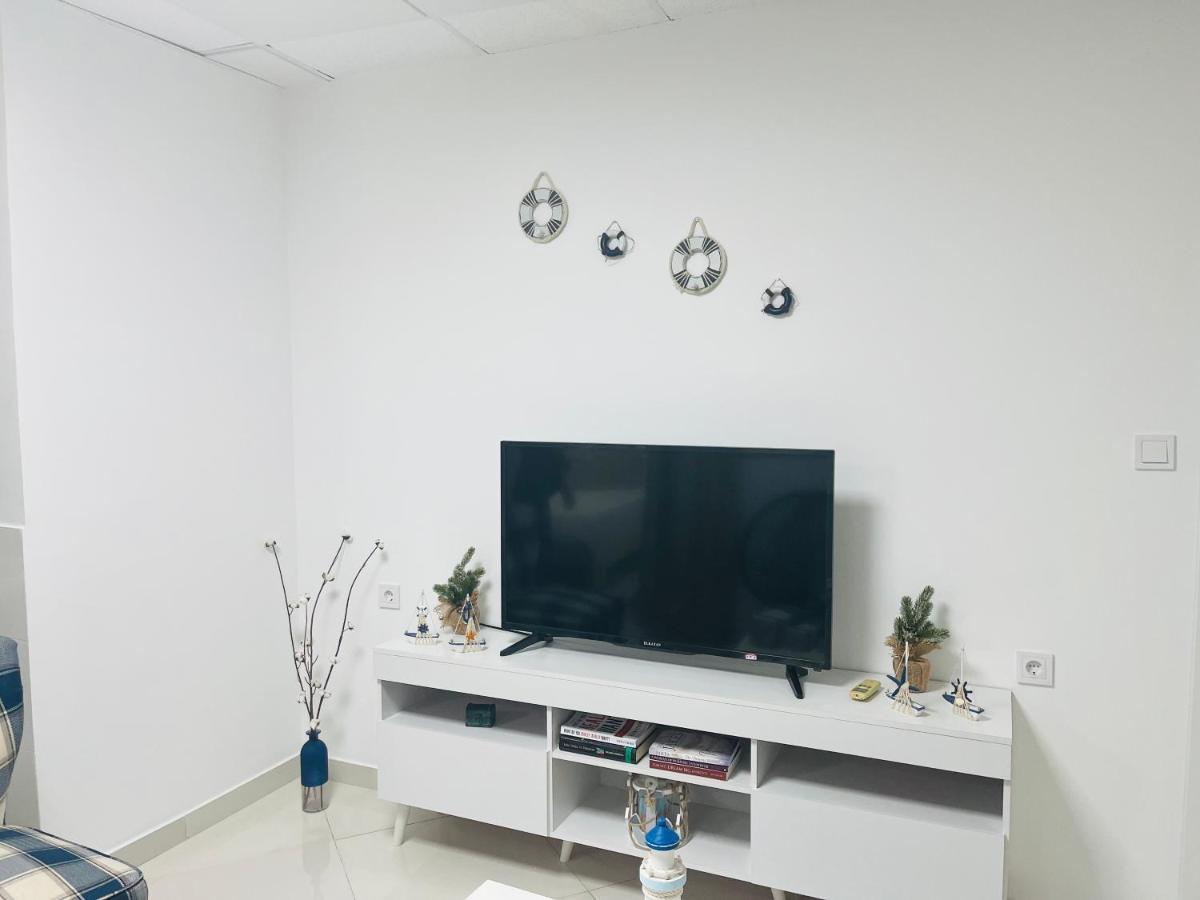 Techas City Center Luxurious Suites & Rooms Прая Екстериор снимка